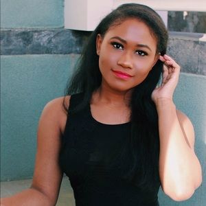 Meet your Posher, Nalia